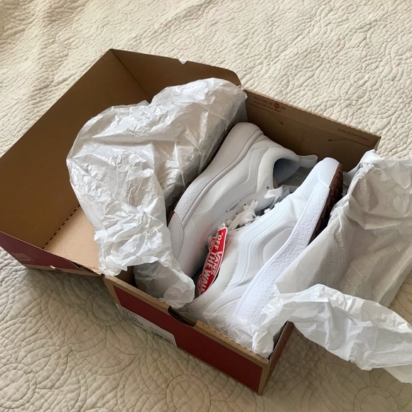 Vans Ultrarange EXO Shoe - Picture 6 of 10